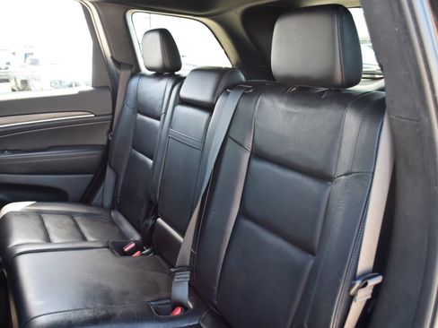 Used 2022 Jeep Grand Cherokee Limited AWD/4WD image 18