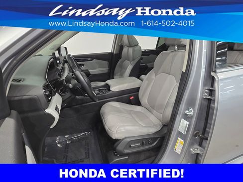 Certified 2025 Honda Pilot Touring image 13