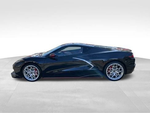 Used 2021 Chevrolet Corvette Stingray Preferred Cpe w/ Chrome Exterior Badge Package image 2