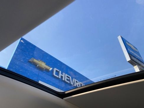 Used 2023 Buick Envision Avenir image 34