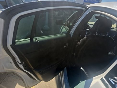 Used 2012 Chrysler 200 Limited FWD image 12