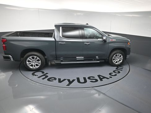 Used 2025 Chevrolet Silverado 1500 LTZ w/ LTZ Premium Package image 35
