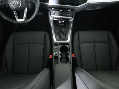New 2025 Audi Q3 2.0T Premium image 17