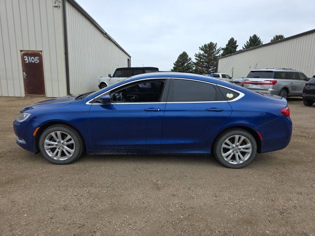 Used 2015 Chrysler 200 Limited w/ Convenience Group FWD image 3