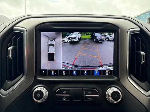 Used 2023 GMC Sierra 3500 Denali w/ Denali Black Diamond Edition AWD/4WD image 17