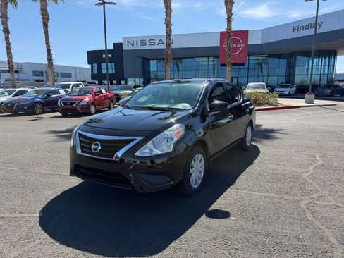 Used 2019 Nissan Versa S image 1