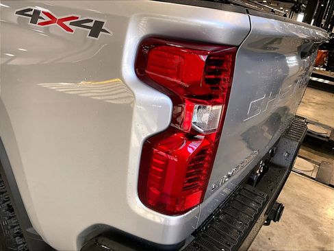 Used 2023 Chevrolet Silverado 2500 Custom w/ Custom Convenience Package image 35