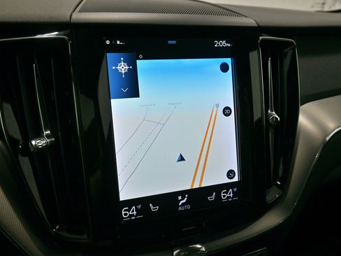Used 2019 Volvo XC60 T6 R-Design w/ Protection Package Premier AWD/4WD image 11