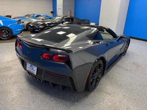 Used 2018 Chevrolet Corvette Stingray Coupe w/ Carbon Flash Badge Package RWD image 9
