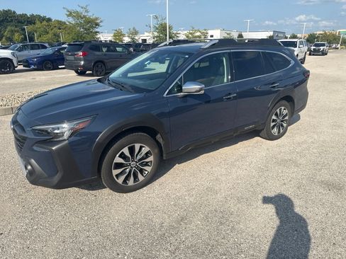 Certified 2024 Subaru Outback Touring XT AWD/4WD image 1