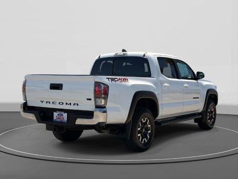 Used 2023 Toyota Tacoma TRD Off-Road w/ Black Out Package (TMS) AWD/4WD image 5