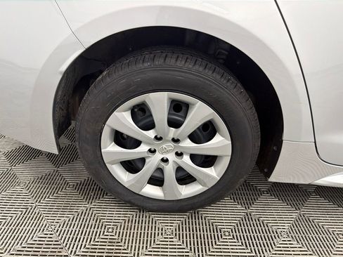 Used 2024 Toyota Corolla LE FWD image 17