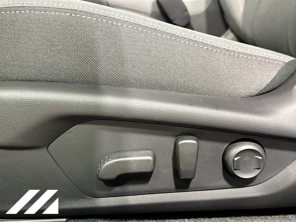Used 2026 Subaru Crosstrek 2.5i Premium AWD/4WD image 19