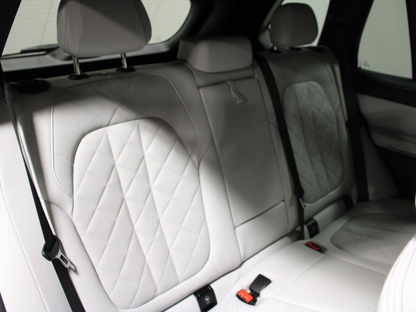 Used 2024 BMW X5 M60i w/ Climate Comfort Package AWD/4WD image 11