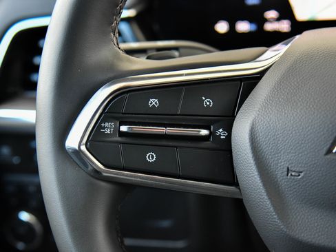 Used 2025 Chevrolet Tahoe LT image 42