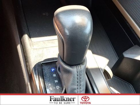 Certified 2025 Toyota Camry SE FWD image 14