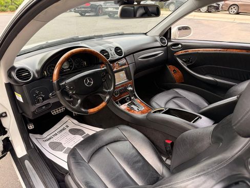Used 2008 Mercedes-Benz CLK 350 Coupe image 18