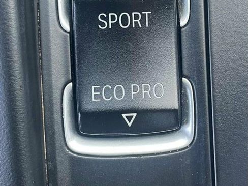 Used 2017 BMW 320i xDrive 320i xDrive image 29