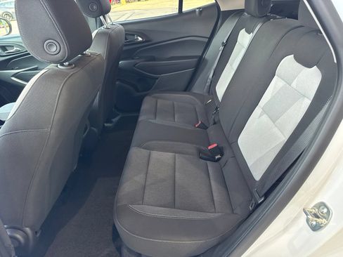 Used 2024 Chevrolet Trax LS w/ LS Convenience Package FWD image 32