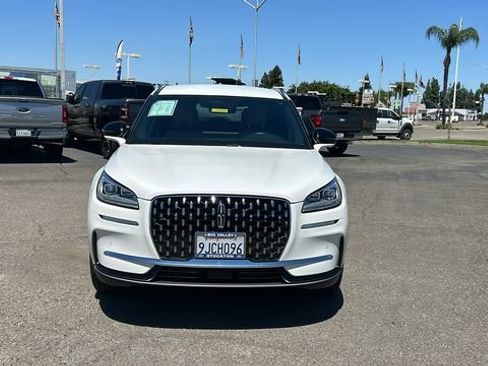 Used 2023 Lincoln Corsair Reserve w/ Equipment Group 201A AWD/4WD image 9