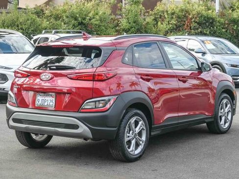 Used 2023 Hyundai Kona SEL image 4