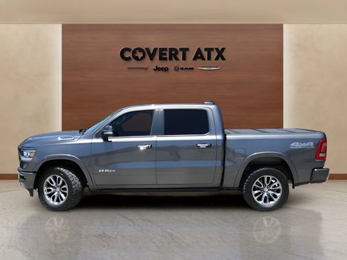 Used 2022 RAM 1500 Laramie w/ Laramie Southwest Edition AWD/4WD image 2