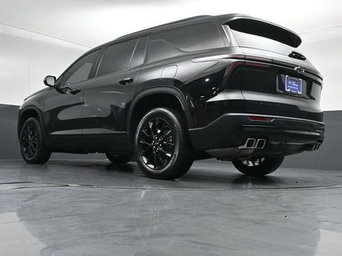 Used 2024 Chevrolet Traverse LT w/ Midnight/Sport Edition AWD/4WD image 40