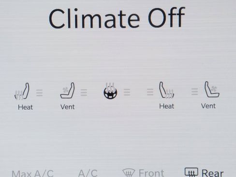 Used 2025 RAM 3500 Limited image 5