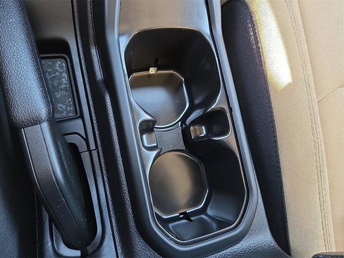 Used 2022 Jeep Gladiator Willys image 20