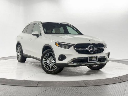Certified 2025 Mercedes-Benz GLC 300 4MATIC image 1