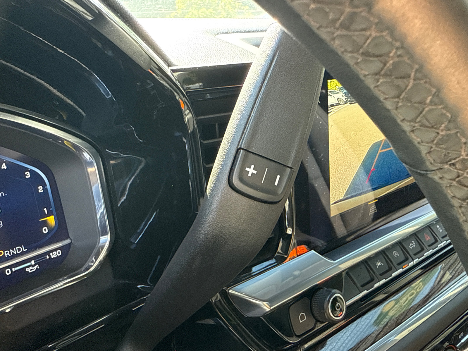 Used 2023 Chevrolet Silverado 1500 RST AWD/4WD image 18