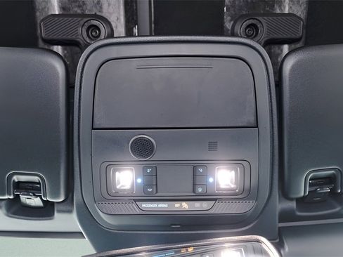 Used 2025 Ford Bronco Outer Banks image 21