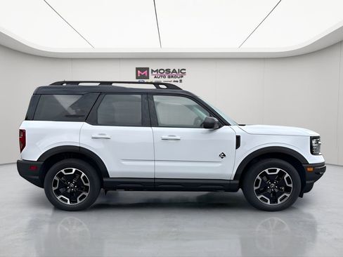 Used 2022 Ford Bronco Sport Outer Banks w/ Tech Package image 9