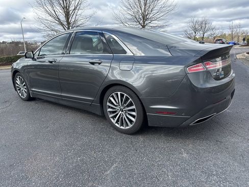 Used 2018 Lincoln MKZ Select w/ Technology Package image 4