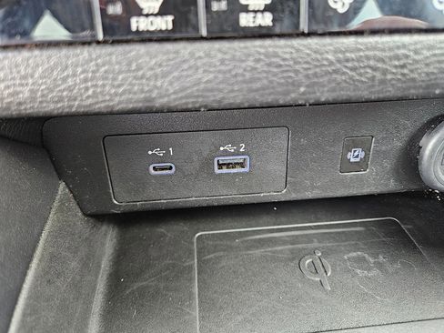 Used 2024 Mitsubishi Outlander SE AWD/4WD image 20