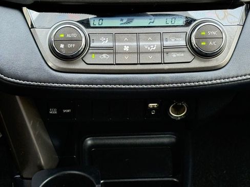 Used 2013 Toyota RAV4 XLE AWD/4WD image 25