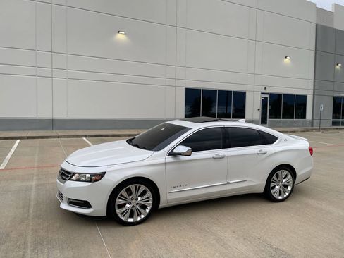 Used 2016 Chevrolet Impala LTZ w/ Enhanced Convenience Package FWD image 20