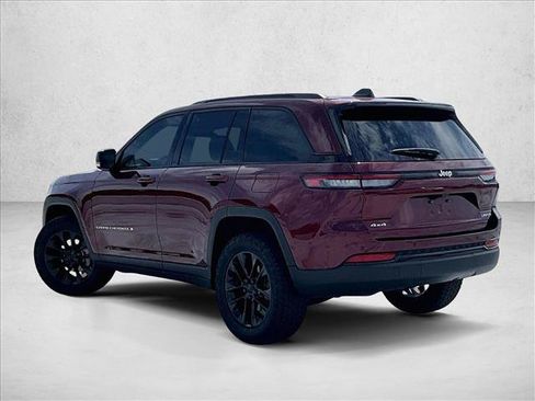 Used 2024 Jeep Grand Cherokee Limited w/ Trailer Tow Package AWD/4WD image 13