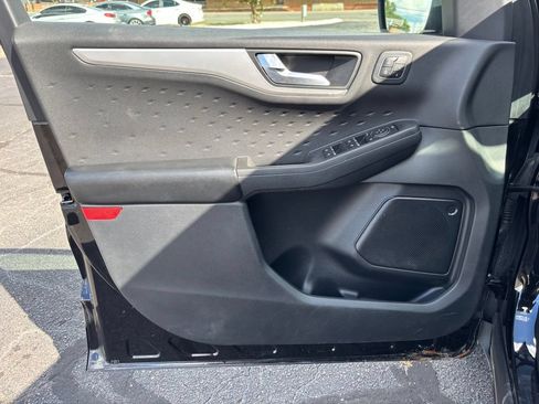 Used 2020 Ford Escape SEL AWD/4WD image 18