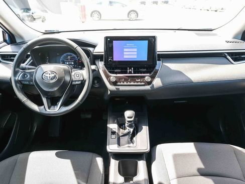 Certified 2026 Toyota Corolla Cross LE FWD image 13
