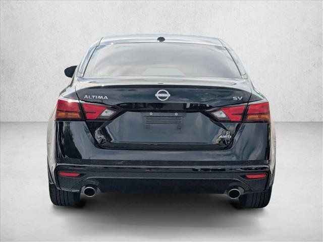 Used 2024 Nissan Altima 2.5 SV w/ SV Premium Package AWD/4WD image 5