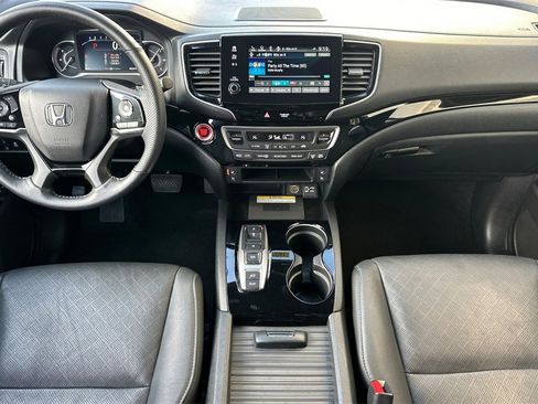 Used 2023 Honda Passport Elite image 13