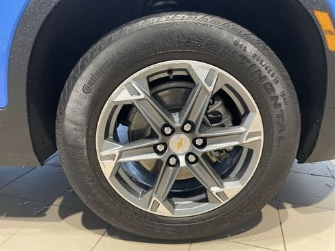Used 2025 Chevrolet Blazer LT FWD image 41