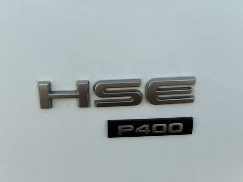 Used 2020 Land Rover Range Rover HSE image 11