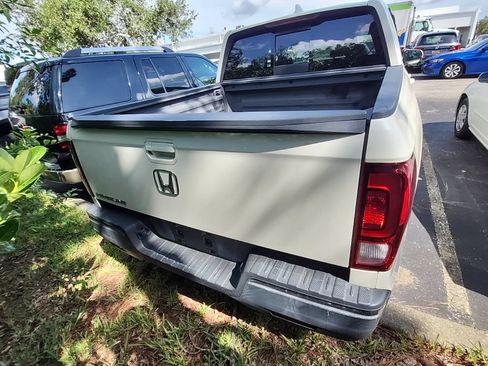 Used 2019 Honda Ridgeline RTL-T image 4