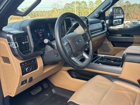 Used 2024 Ford F250 Lariat w/ Lariat Ultimate Package image 10