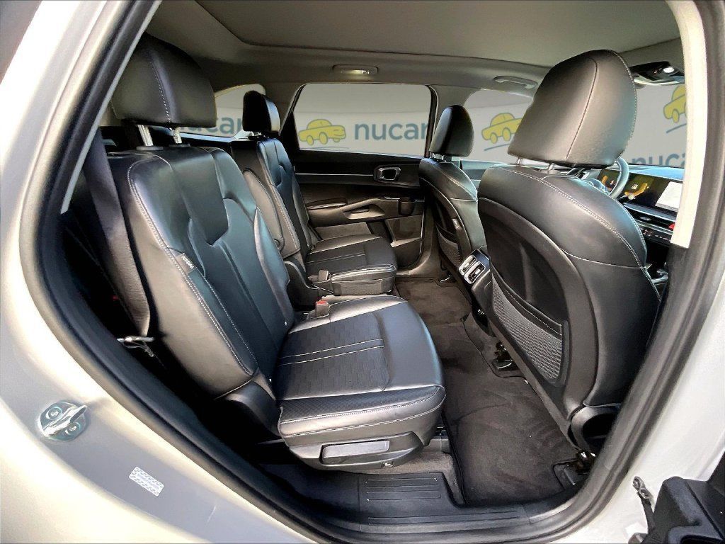 Used 2024 Kia Sorento X-Line EX AWD/4WD image 16