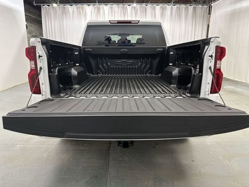Used 2022 Chevrolet Silverado 1500 Custom image 24