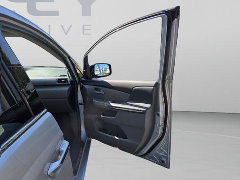 Used 2012 Honda Odyssey Touring image 25