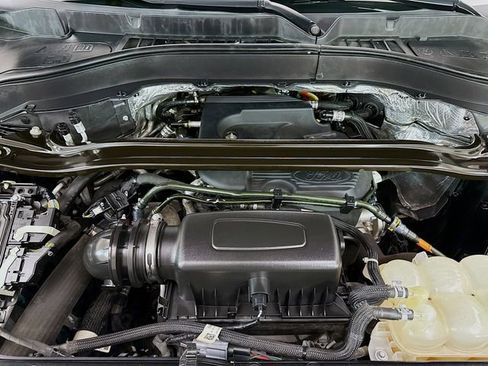 Used 2020 Ford Explorer Limited image 32